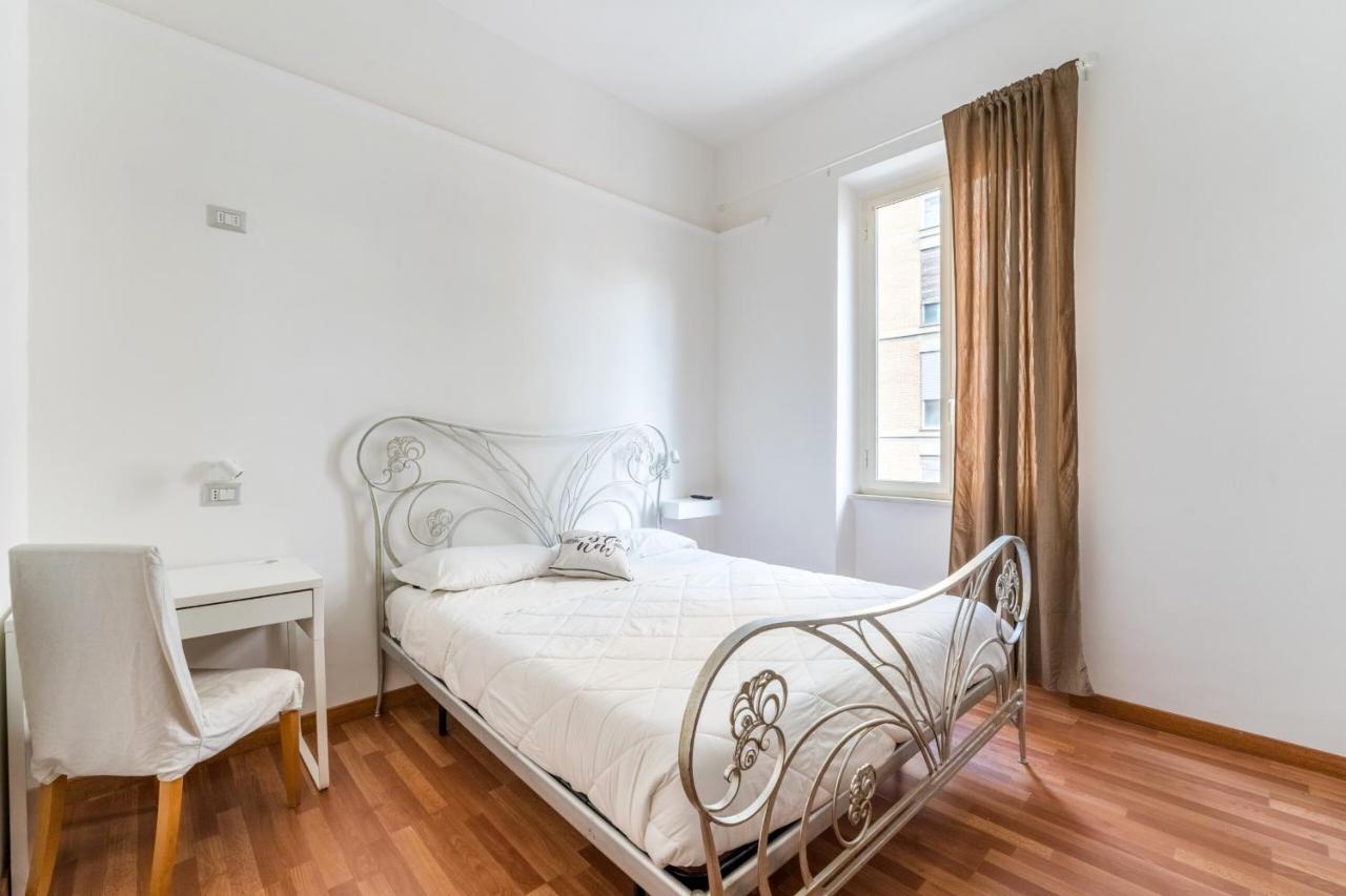 Rooms Piramide Rzym Zewnętrze zdjęcie