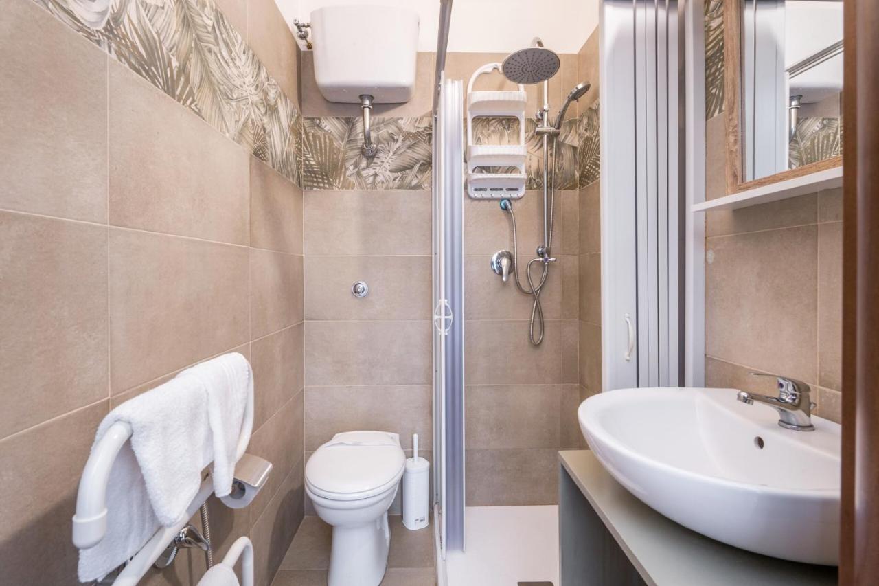 Rooms Piramide Rzym Zewnętrze zdjęcie