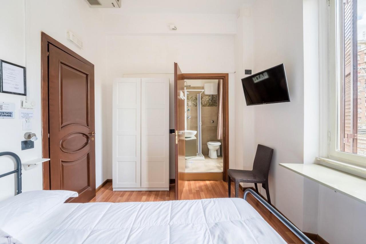 Rooms Piramide Rzym Zewnętrze zdjęcie
