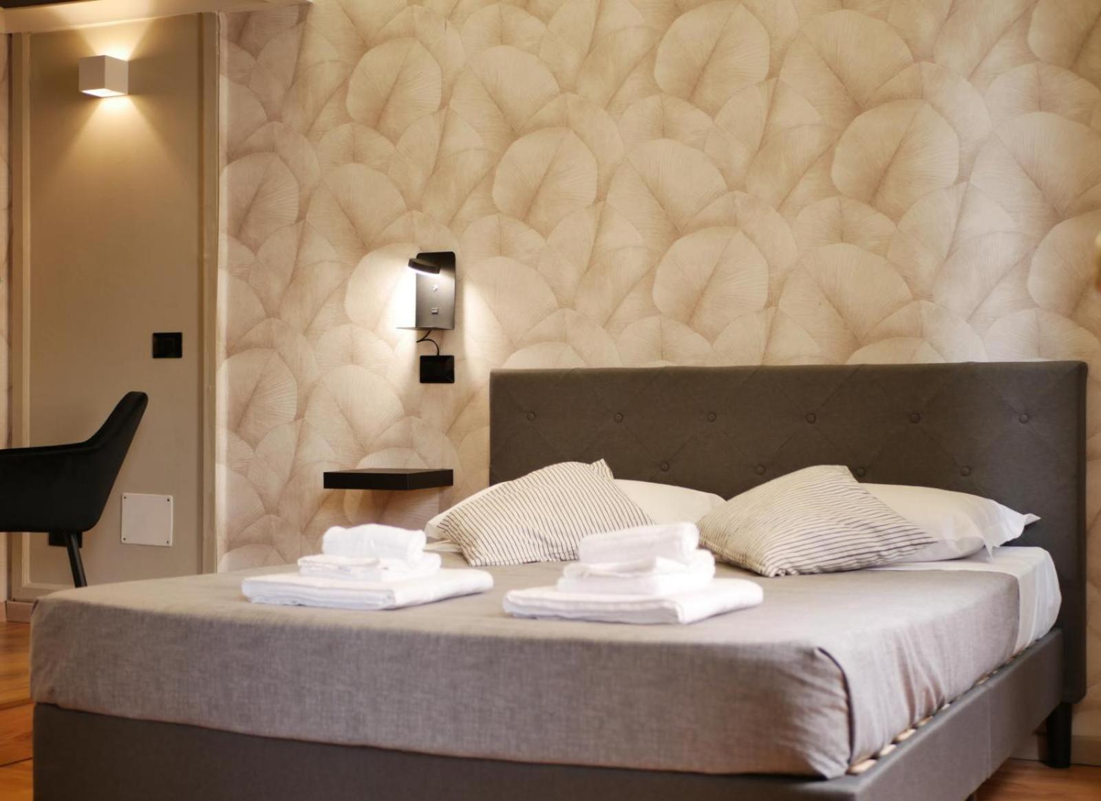 Rooms Piramide Rzym Zewnętrze zdjęcie