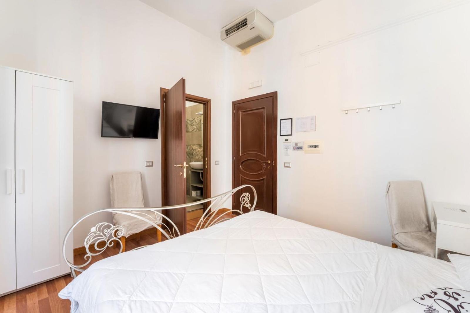 Rooms Piramide Rzym Zewnętrze zdjęcie